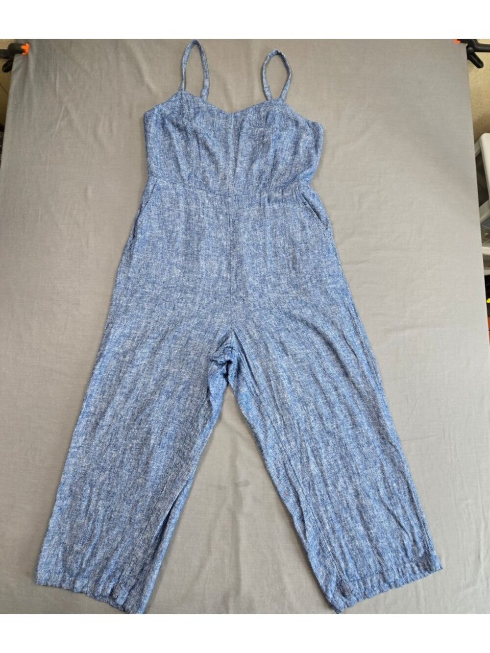 Old Navy Large Womens Sleeveless Chambray Jumpsuit Adjustable Medium Wash Blue